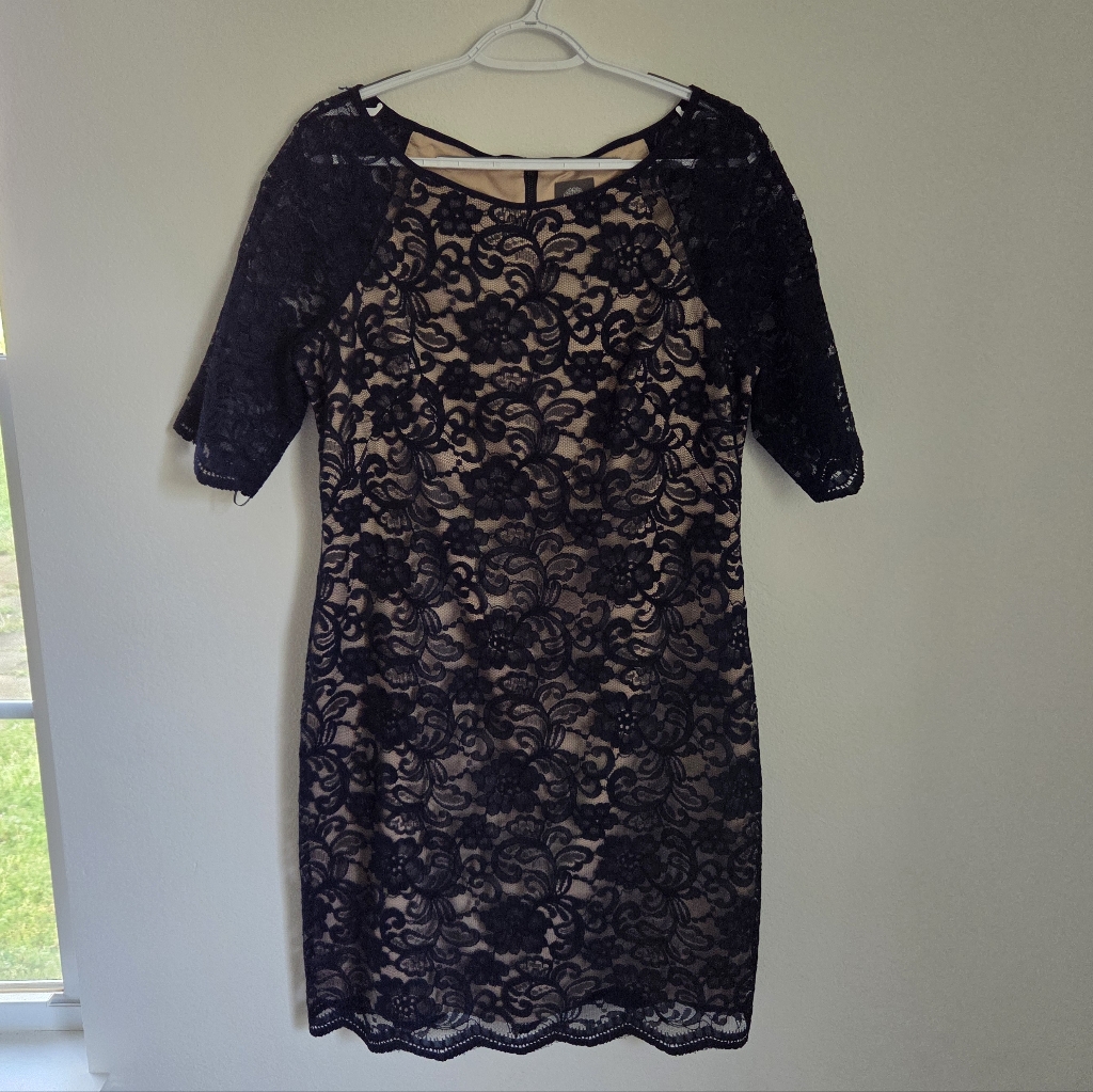 Vince Camuto Navy Lace Midi Dress Lined Size 12 Wedding Party Sheer Modest